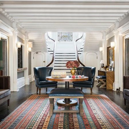 The George Montclair Hotel Buitenkant foto