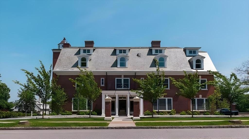 The George Montclair Hotel Buitenkant foto