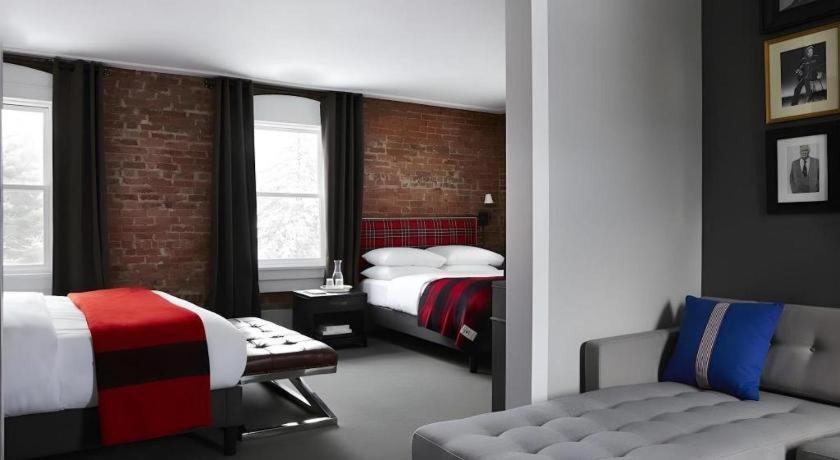 The George Montclair Hotel Buitenkant foto